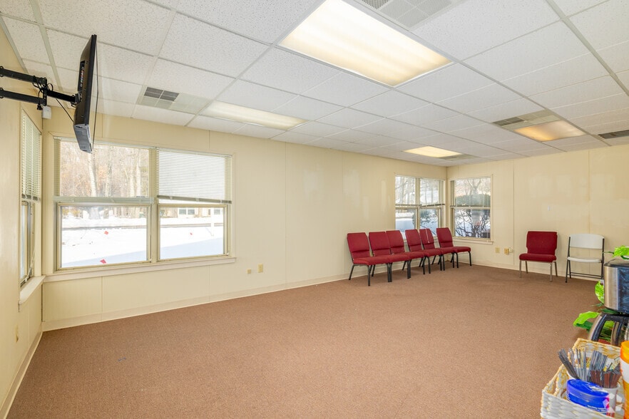 More Photos Of 100-1000 Birchfield Dr, Mount, Mount Laurel Unknown For Lease