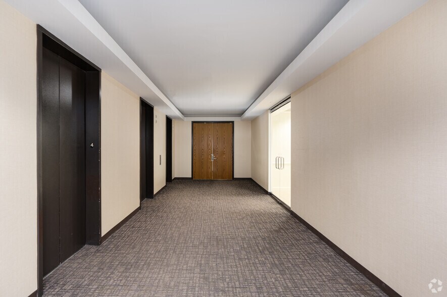 More Photos Of 7501 Boulder View Dr, North Chesterfield Unknown For Lease