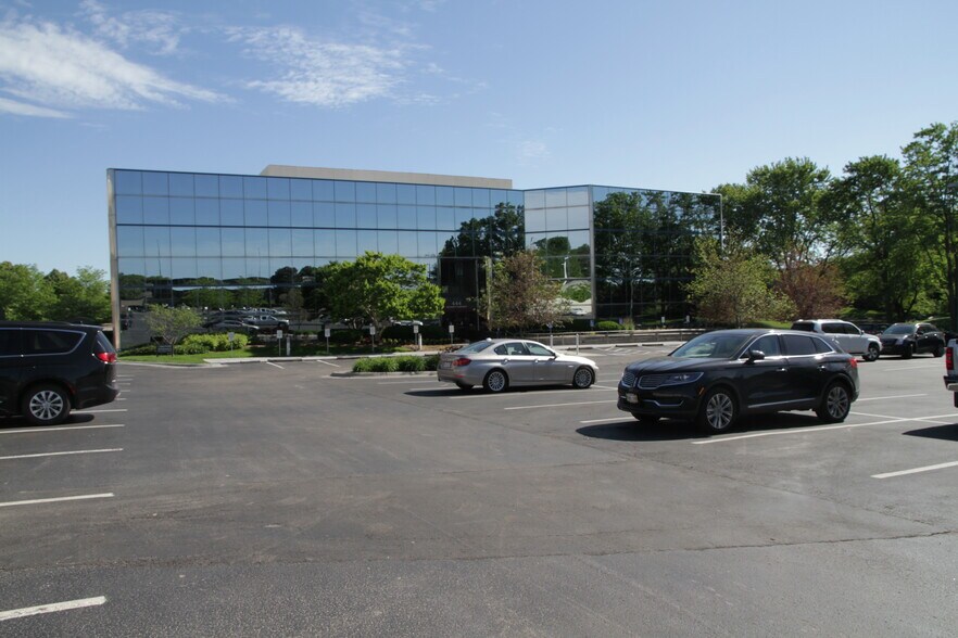 Primary Photo Of 444 Regency Pkwy Dr, Omaha Office For Lease