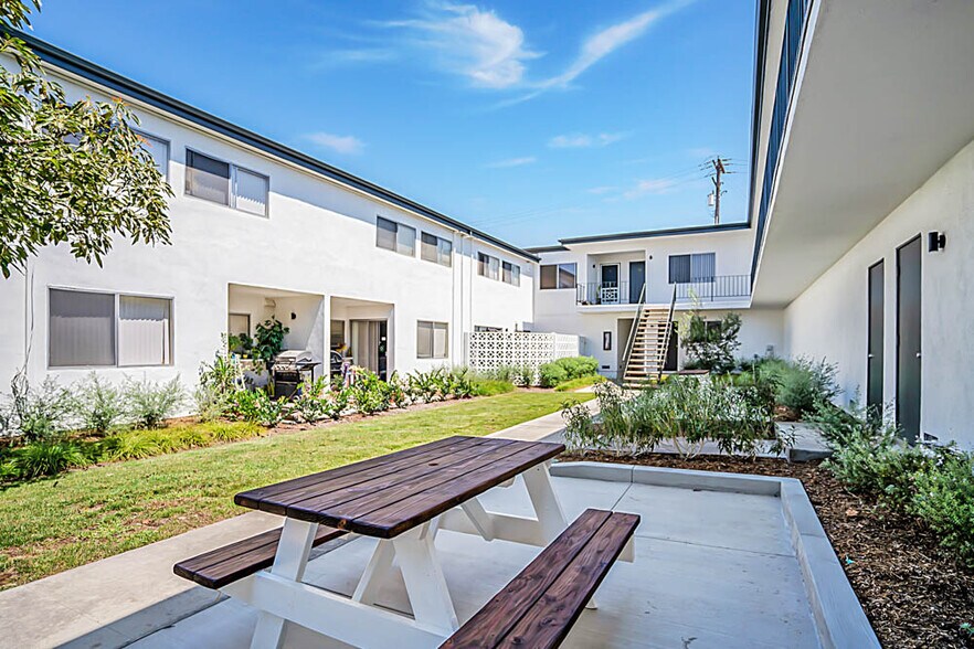 More Photos Of 2830 235th St, Torrance Apartments For Sale