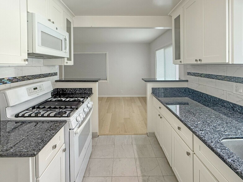 More Photos Of 1919 Curtis St, Berkeley Apartments For Sale