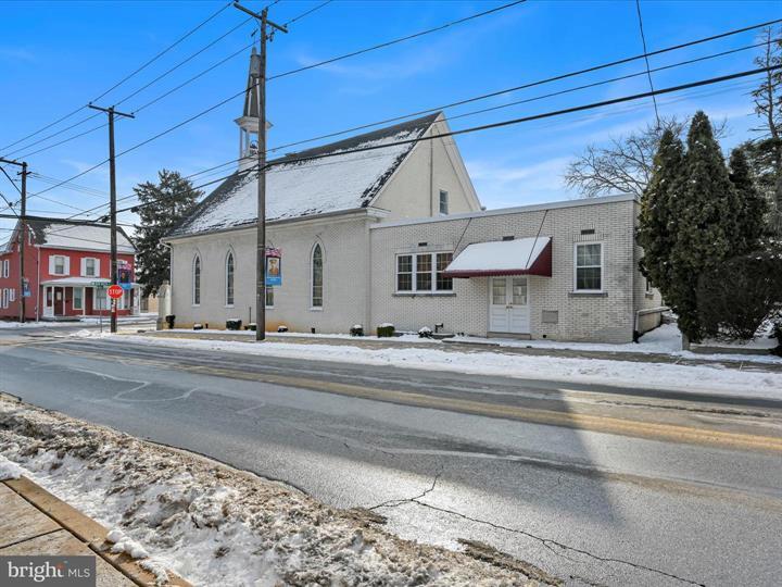 More Photos Of 100 New Haven St, Mount Joy General Retail For Lease
