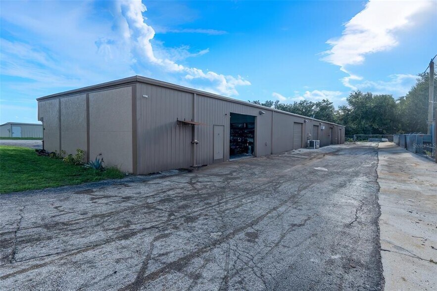 More Photos Of 905 Jan Mar Ct, Clermont Light Distribution For Lease