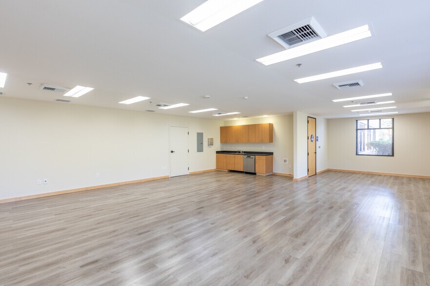 More Photos Of 690 De Long Ave, Novato Office For Sale