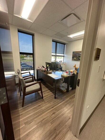 More Photos Of 1080 Polaris Pky, Westerville Medical For Sale