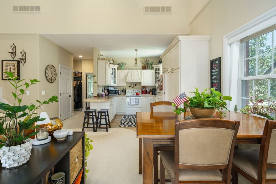 More Photos Of 206 E Liberty St, Milford Medical For Sale