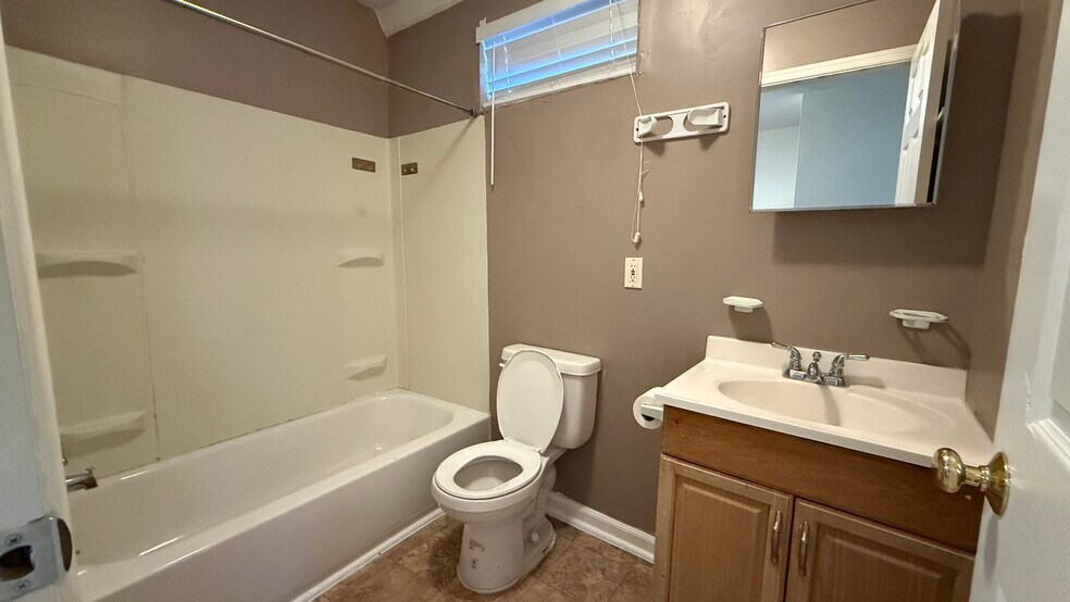 More Photos Of 5212 Astor Pl SE, Washington Assisted Living For Lease