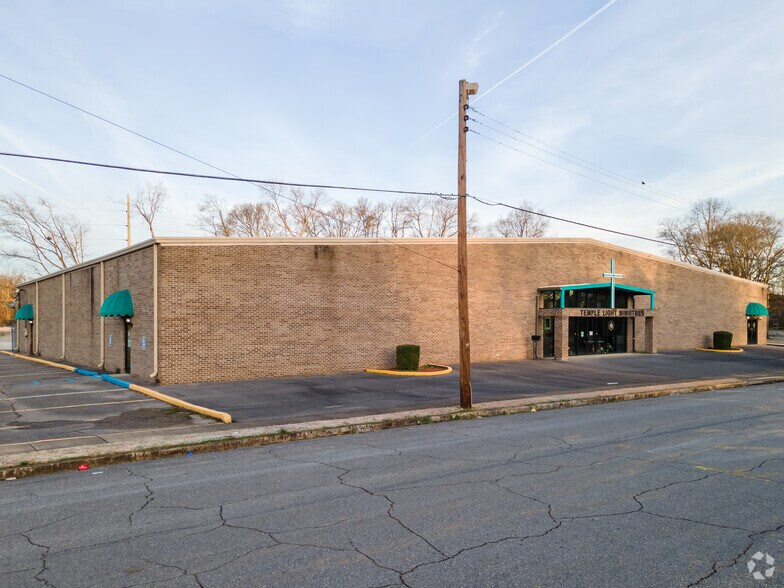 Primary Photo Of 2514 Avenue D, Birmingham Religious Facility For Sale