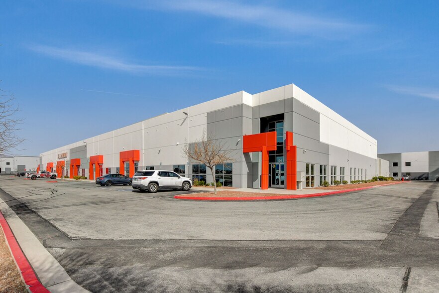 More Photos Of 3040 N Simmons St, North Las Vegas Light Manufacturing For Lease