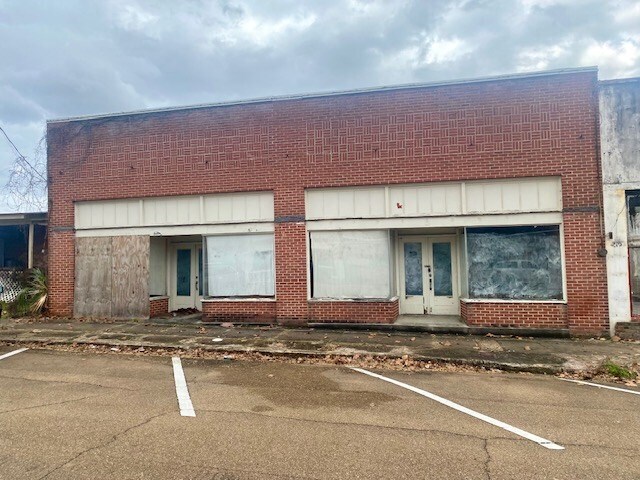 Primary Photo Of 209 3rd St, Mccomb Office For Sale