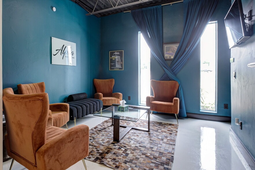 More Photos Of 6500 N Meridian Ave, Oklahoma City Medical For Sale