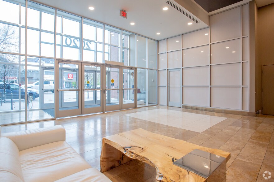 More Photos Of 2020 4th St SW, Calgary Office For Lease