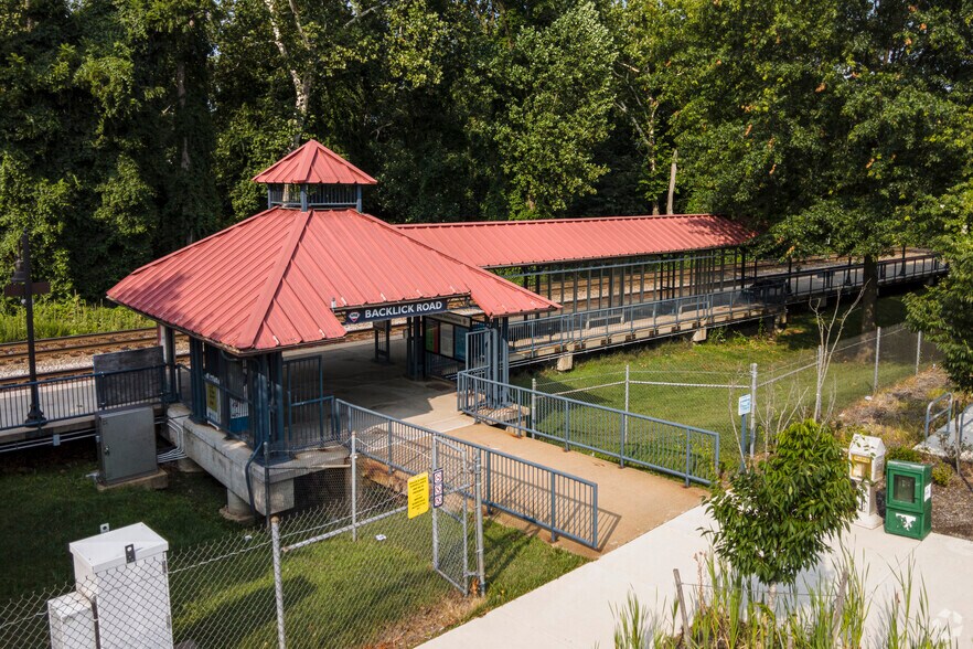 More Photos Of 6800 Versar Ctr, Springfield Office For Sale