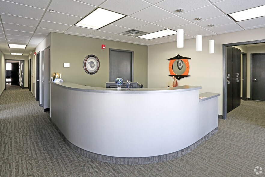 More Photos Of 313 Lake Hazeltine Dr, Chaska Manufacturing For Lease