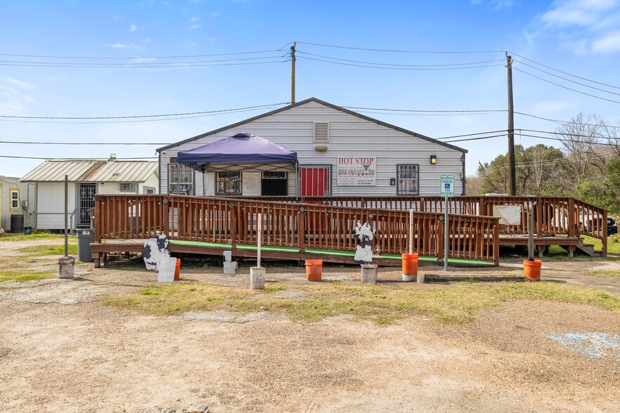 More Photos Of 9202 Ashville Dr, Houston Shelter For Sale