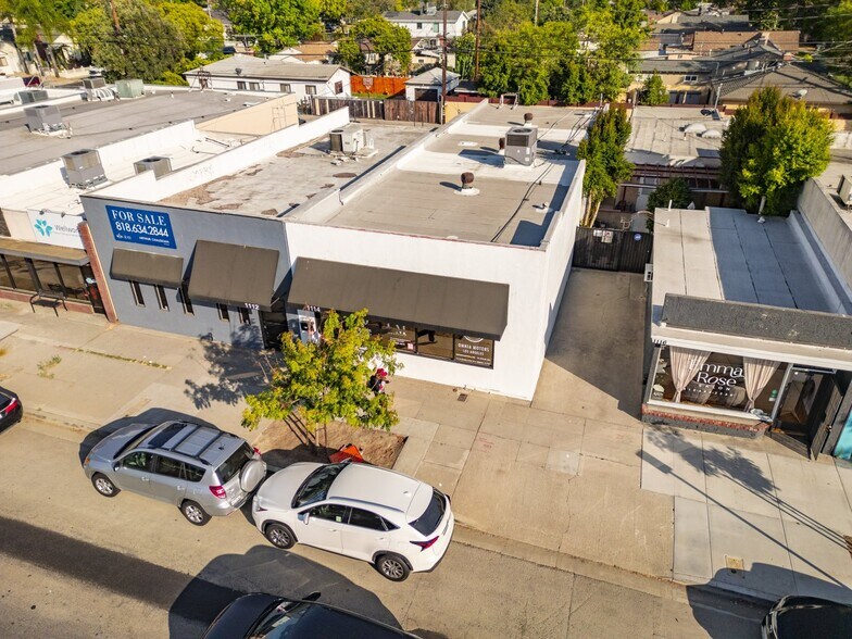Primary Photo Of 1114 W Magnolia Blvd, Burbank Storefront Retail Office For Sale
