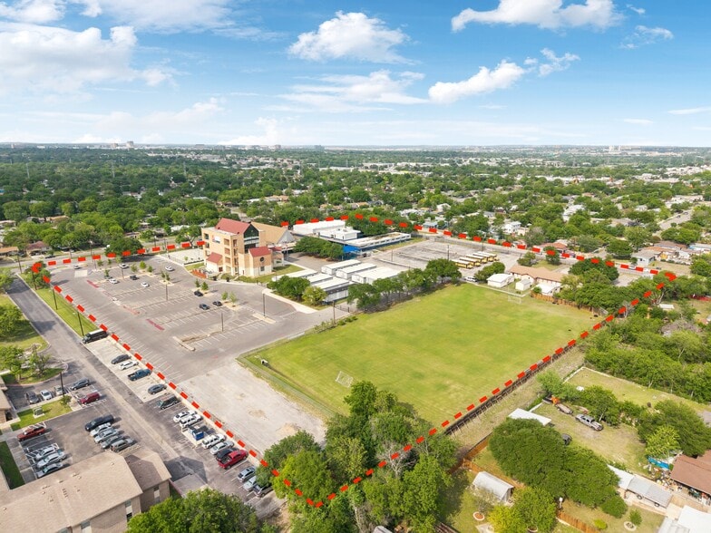 More Photos Of 1826 Basse Rd, San Antonio Schools For Sale