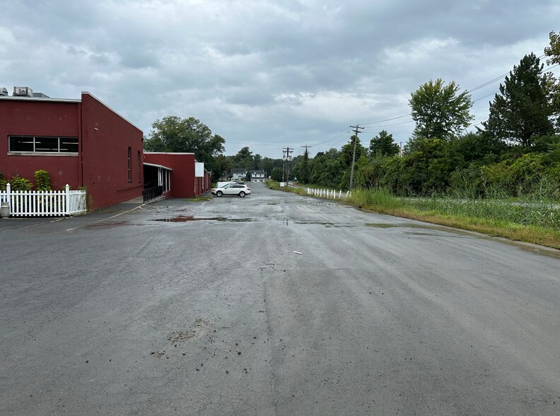 More Photos Of 339 Broadway, Albany Industrial For Sale