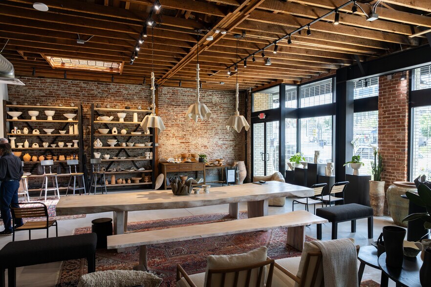 More Photos Of 1005 S Santa Fe Ave, Los Angeles Storefront For Lease