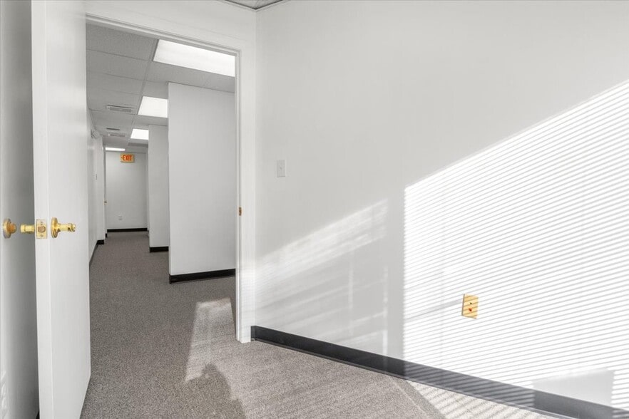 More Photos Of 478 Torrey St, Brockton Medical For Sale