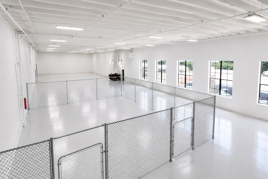 More Photos Of 414 N Meriah St, Landis Warehouse For Lease