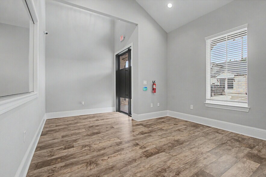 More Photos Of 31368 Nichols Sawmill Rd, Magnolia Unknown For Lease