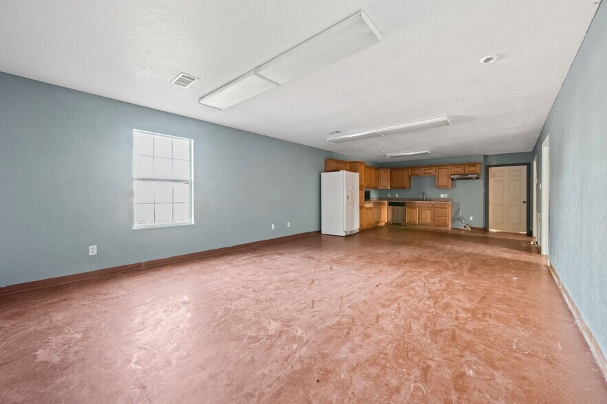 More Photos Of 114 Main St, Hull Multifamily For Sale