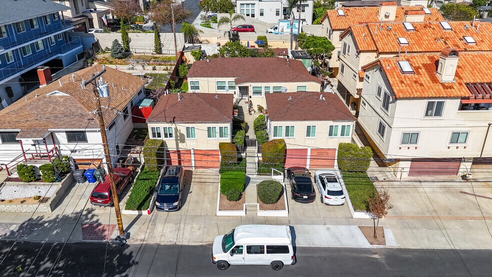 More Photos Of 529 E Walnut Ave, El Segundo Apartments For Sale