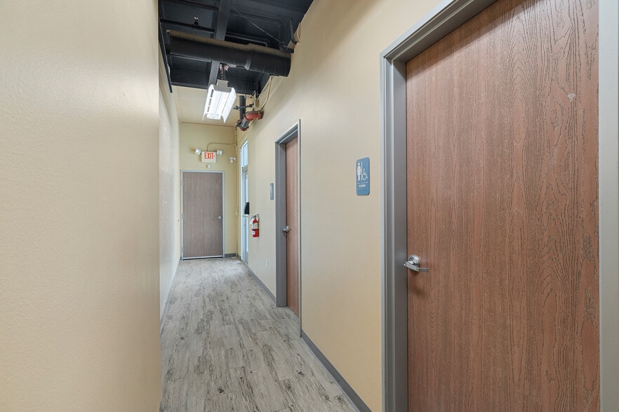 More Photos Of 4030 E Post Rd, Las Vegas Warehouse For Sale