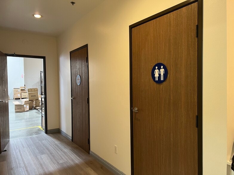 More Photos Of 17533-17539 Rowland St, Rowland Heights Warehouse For Lease