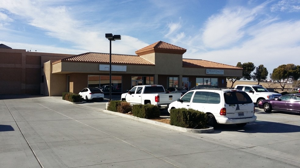 More Photos Of 12053 Mariposa Rd, Hesperia Freestanding For Lease