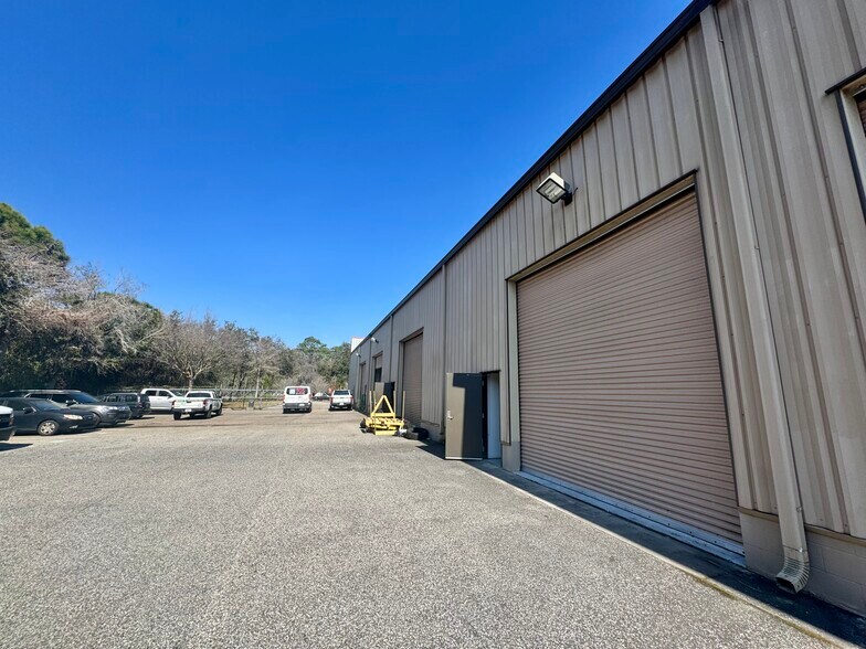 More Photos Of 1230 N US Highway 1, Ormond Beach Flex For Sale