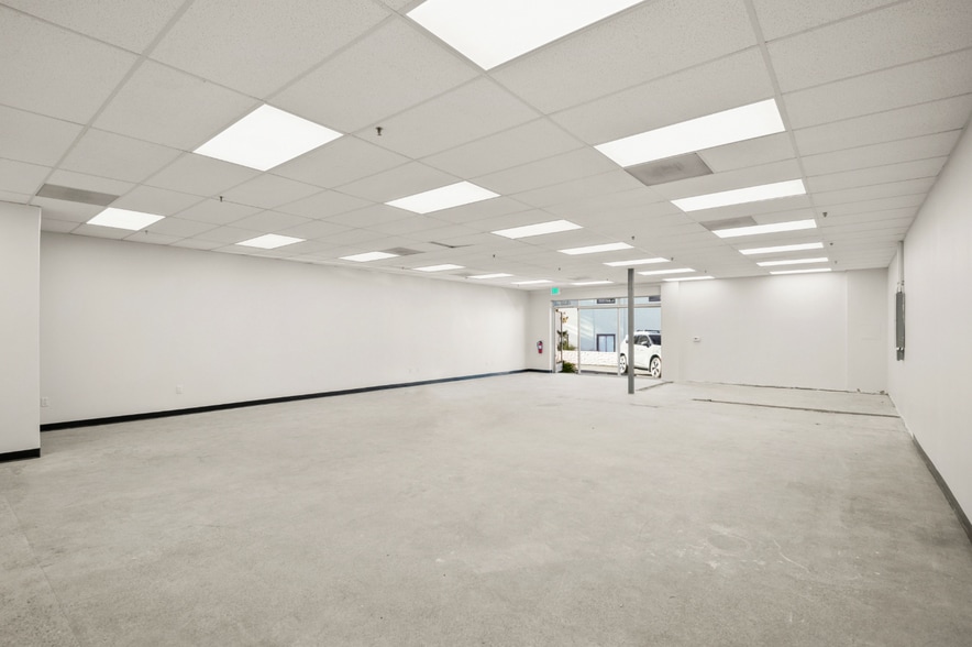 More Photos Of 633 Veterans Blvd, Redwood City Flex For Lease