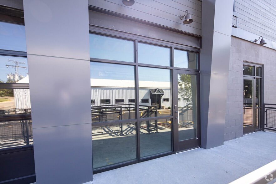 More Photos Of 125 E State St, Cherry Valley Restaurant For Lease