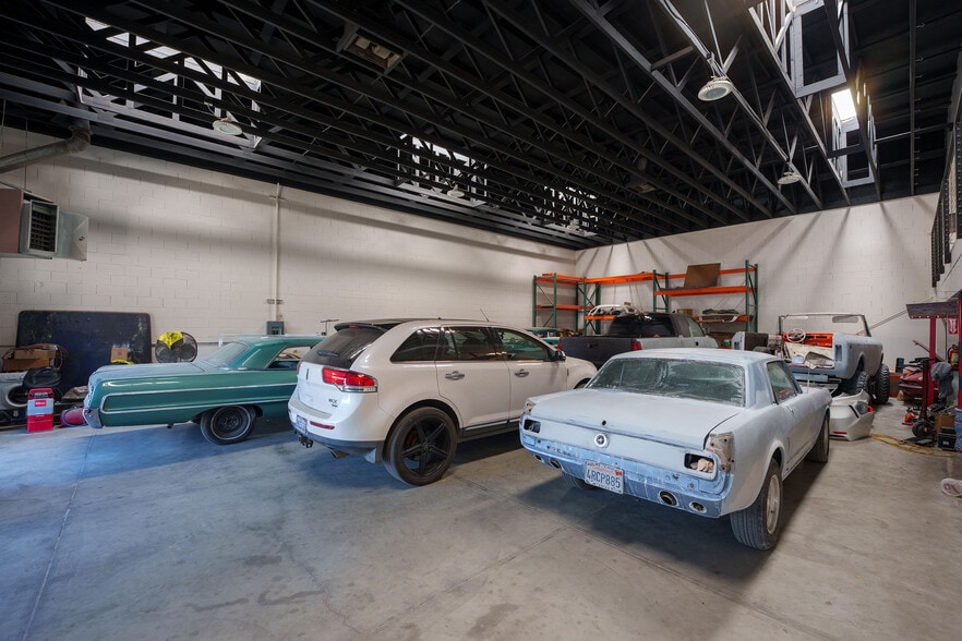 More Photos Of 221 Griffin St, Salinas Warehouse For Sale