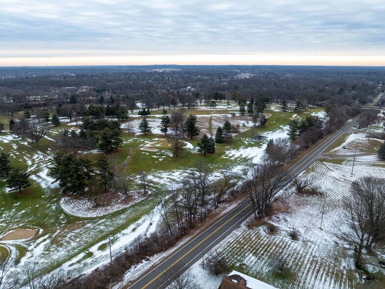 More Photos Of 245 Columbia Ave E, Battle Creek Land For Sale