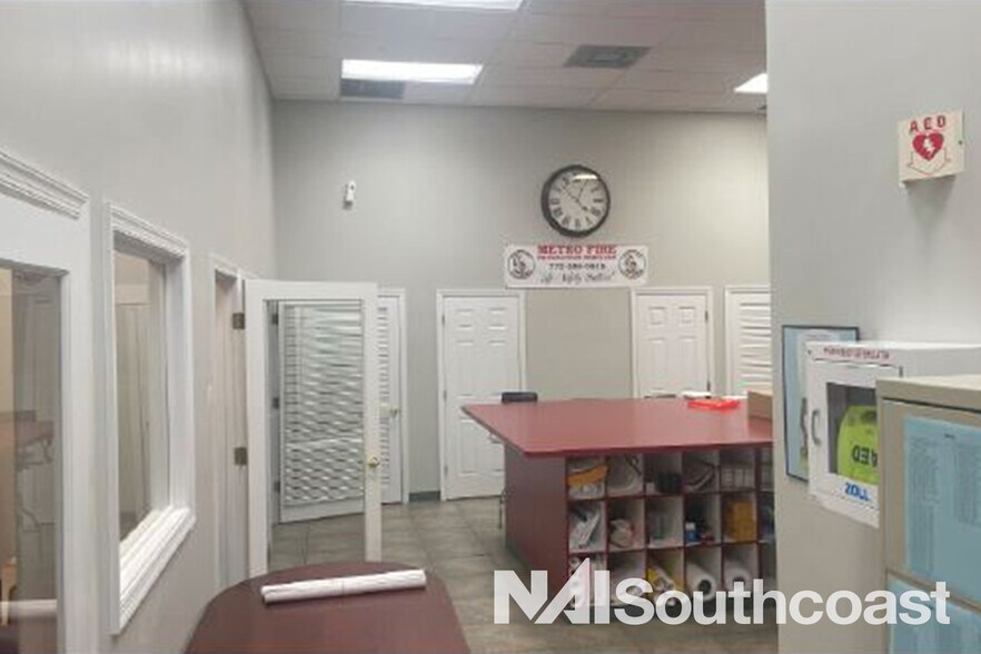 More Photos Of 1501 SE Decker Ave, Stuart Warehouse For Sale