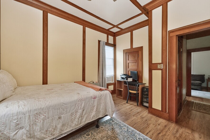 More Photos Of 899 E Shore Dr, Adirondack Storefront Retail Residential For Sale
