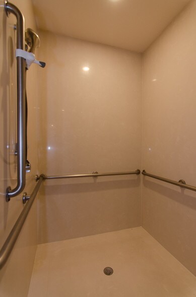 More Photos Of 400 Old Highway 290, Dripping Springs Healthcare For Sale