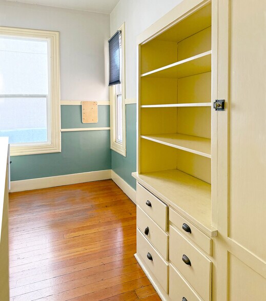 More Photos Of 1960-1966 University Ave, Berkeley Medical For Lease