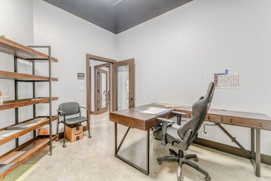 More Photos Of 3239 S Dixie Hwy, Dalton Industrial For Sale