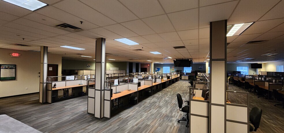 More Photos Of 1010 O'Neill Hwy, Dunmore Storefront For Lease