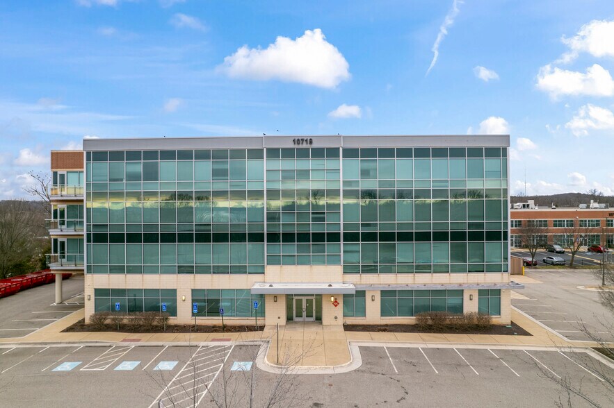 More Photos Of 10718 Richmond Hwy, Lorton Office For Lease
