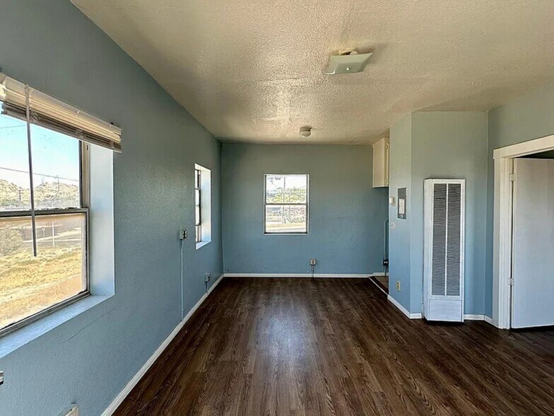 More Photos Of 15563-15575 5th St, Victorville Apartments For Sale