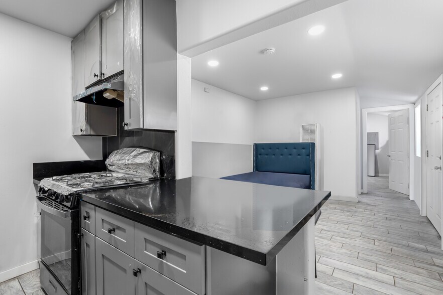 More Photos Of 136 N Garfield Ave, Oxnard Apartments For Sale