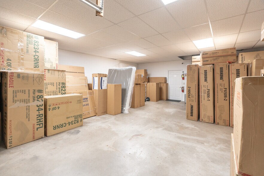 More Photos Of 216 E Main St, Mandan Office For Lease