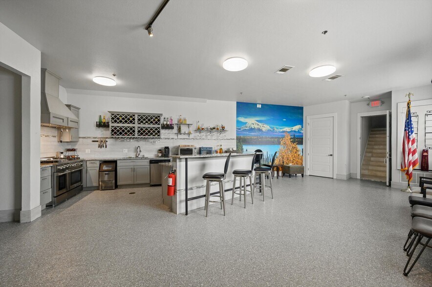 More Photos Of 251 S Mill St, Lewisville Apartments For Sale