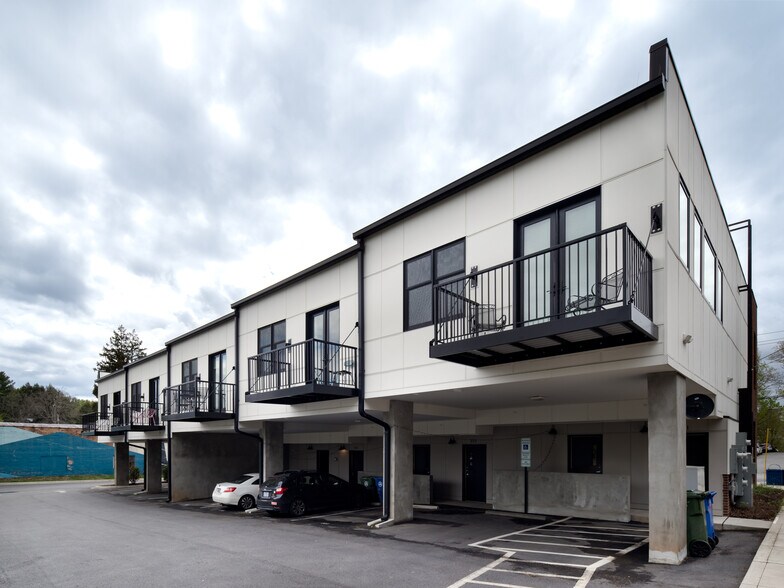 More Photos Of 315 Haywood Rd, Asheville Storefront Retail Residential For Sale