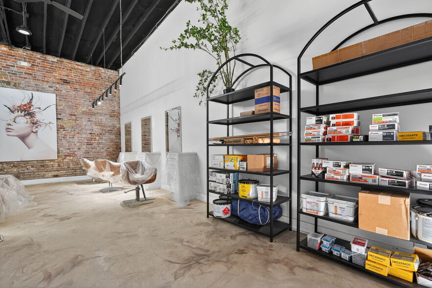 More Photos Of 1628 E Bates St, Indianapolis Warehouse For Sale