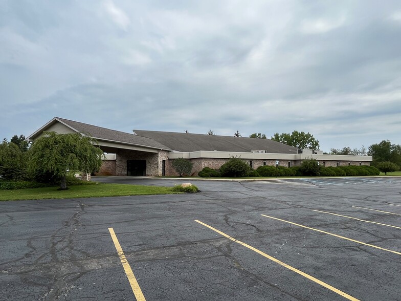 Primary Photo Of 1360 N Hickory Ridge Trl, Milford Specialty For Lease